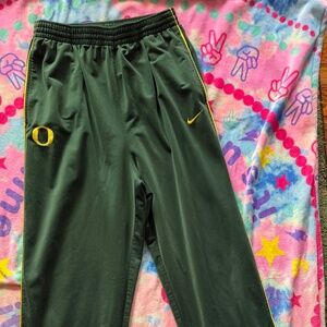 Men’s Nike Oregon Duck track pants Size XL